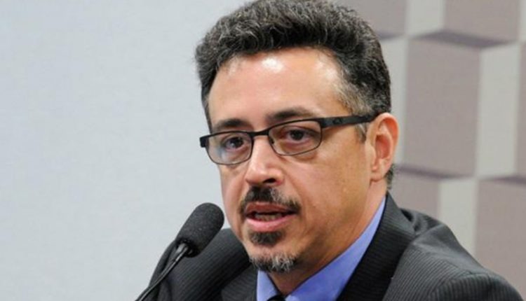 Ministro da Cultura informa que não pedirá demissão Ministro da Cultura informa que não pedirá demissão
