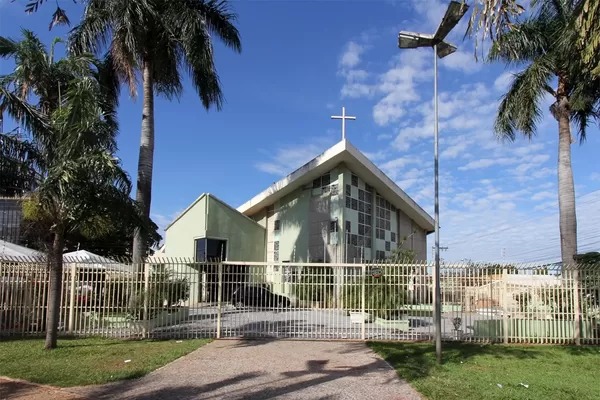 Confira o que abre e o que fecha no feriado de Santo Antônio