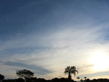 Domingo deve ser de calor com pancadas de chuvas isoladas em MS Céu de Campo Grande (Foto: Priscilla dos Santos/ G1 MS)