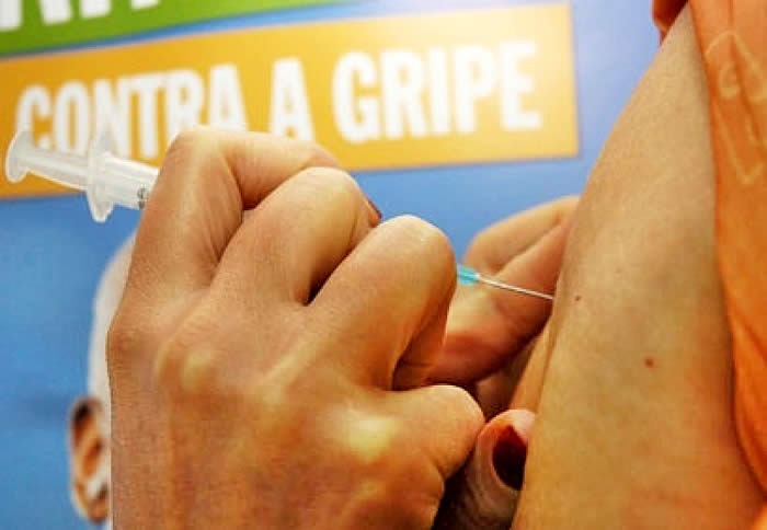 Sem atingir meta, Governo prorroga vacinação contra a gripe Sem atingir meta, Governo prorroga vacinação contra a gripe