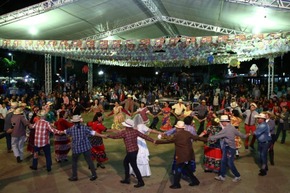 Secretaria de Cultura divulga programação da 41ª Festa Junina de Dourados Haverá missa, música, apresentações juninas e comida típica, com segurança e estrutura para as famílias – A. Frota