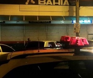 Polícia Civil investiga roubo de 250 aparelhos celulares em Ponta Porã Policiais identificaram que cinco homens participaram da ação - Porã News