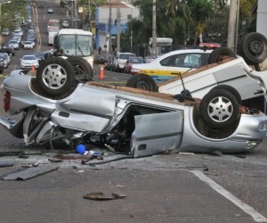 Termo da PM constata embriaguez de envolvido em acidente com 2 mortes Acidente ocorreu por volta das 05h10 desta sexta-feira. - Valdenir Rezende