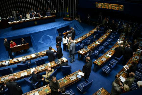 Os senadores irão decidir se aceitam o processo de impeachment de Dilma Rousseff (Foto: Fábio Pozzebom/Agência Brasil)