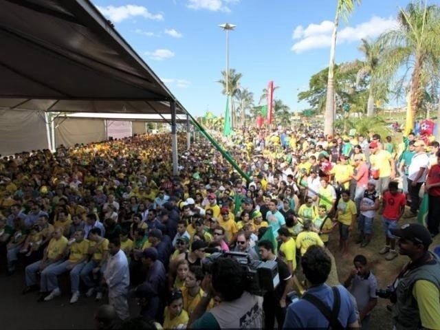 Cidade da Copa montada em edições anteriores da competição, nos Altos da Afonso Pena. (Foto: Arquivo/Prefeitura)