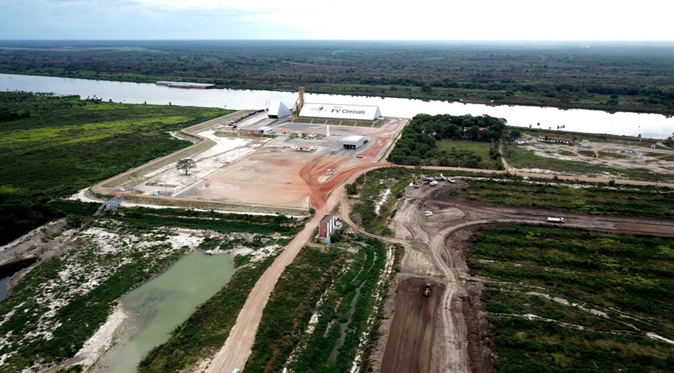 Contorno rodoviário com pista de 12 metros muda a estrutura urbana de Porto Murtinho. Chico Ribeiro