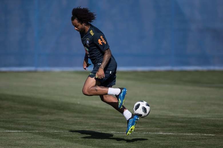 Lateral Marcelo será o capitão da seleção na estreia da Copa do Mundo
