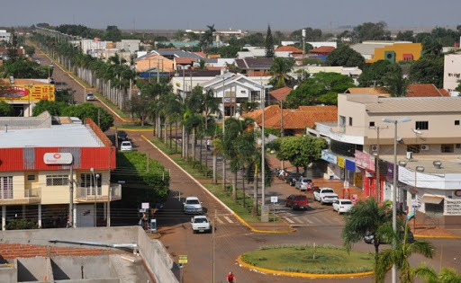 Obras de ampliação da rede de esgoto avançam em Chapadão do Sul Divulgação
