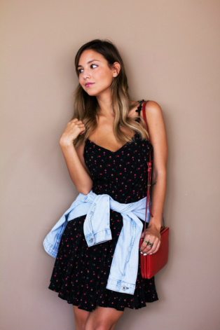 Verão pede looks leves - (Foto: Tempos de Moda)