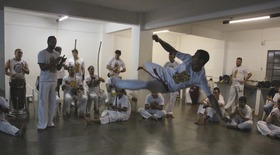Centro Cultural oferece aulas gratuitas de Capoeira no período noturno Centro Cultural oferece aulas gratuitas de Capoeira no período noturno