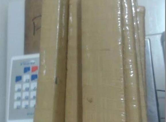 PM apreende mala com 18 quilos de maconha, durante operação