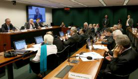 Comissão especial que analisa reforma política aprova primeiro relatório parcial Wilson Dias/Agência Brasil