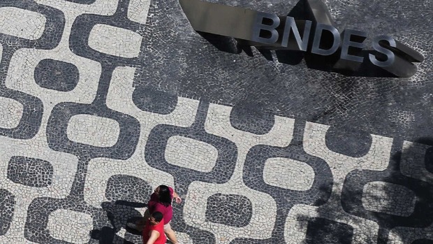 BNDES quer abrir mão de garantias para emprestar R$ 4 bi a Estados