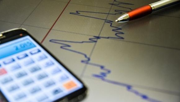Estimativa do mercado financeiro para inflação sobe para 4,15% (Reprodução)