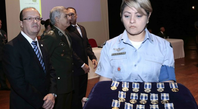Secretario de Justiça José Carlos Barbosa, foi um dos homenageados com a Medalha de Tiradentes (Foto:Divulgação)