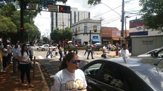 Remanescentes em concurso da Agepen protestam por convocação na Afonso Pena