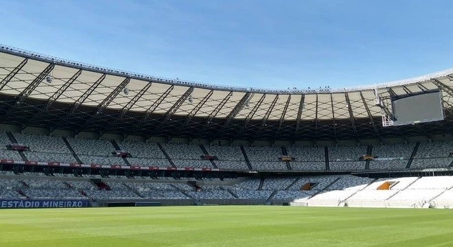 Justiça obriga torcida única em jogo entre Cruzeiro e Palmeiras Justiça obrigou a CBF a liberar entrada somente dos cruzeirenses
Reprodução/Instagram