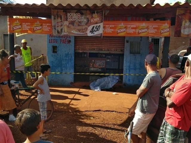 Homem é morto a facadas em bar após discussão Foto: Adilson Domingos