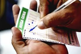 Mega-Sena: quatro apostas dividem prêmio de R$ 38 milhões Mega-Sena: quatro apostas dividem prêmio de R$ 38 milhões