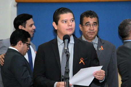 Vereador solicita manutenção da rede de iluminação pública do Indubrasil