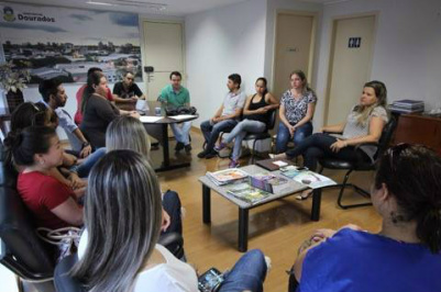 Vereadora Daniela reúne enfermagem e cobra melhoras no hospital da vida Vereadora Daniela reúne enfermagem e cobra melhoras no hospital da vida