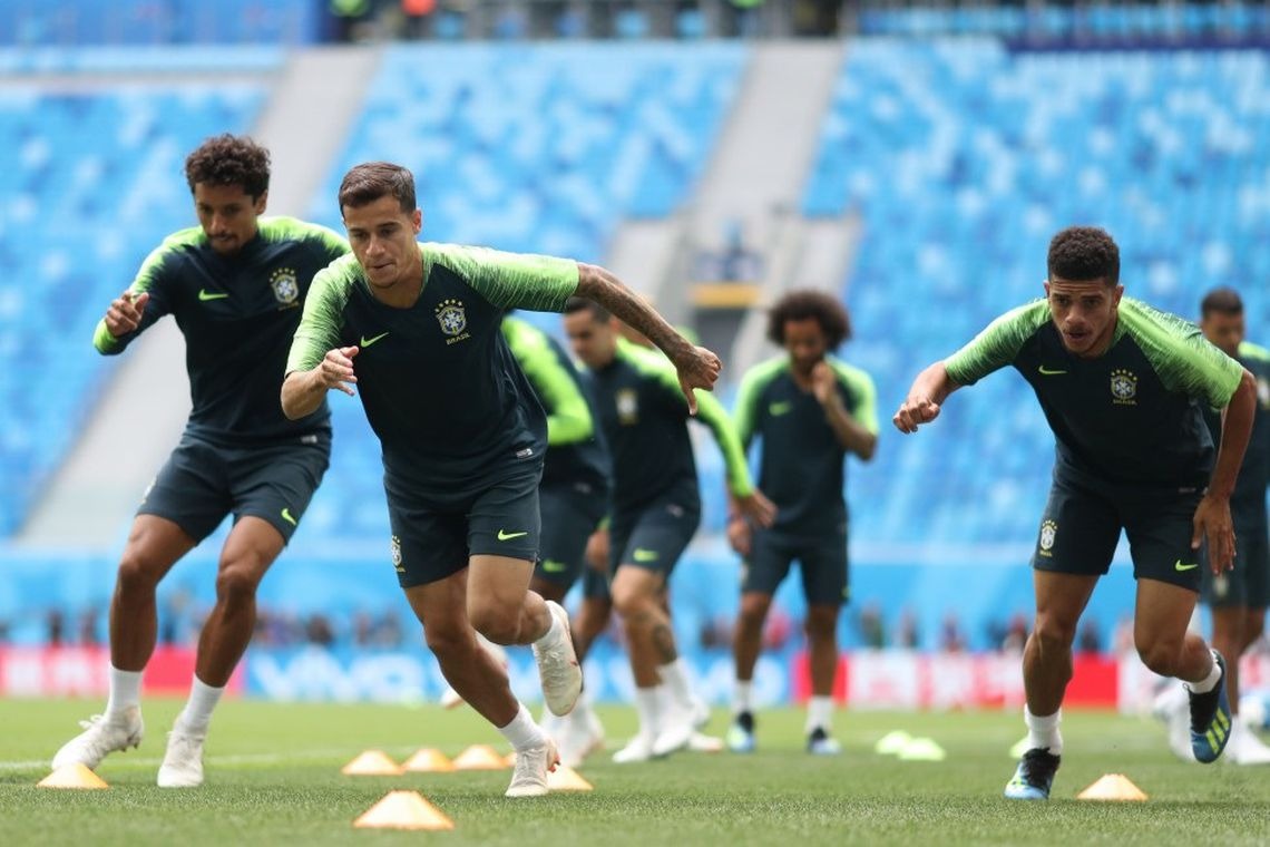 Seleção brasileira se prepara para enfrentar a Sérvia
