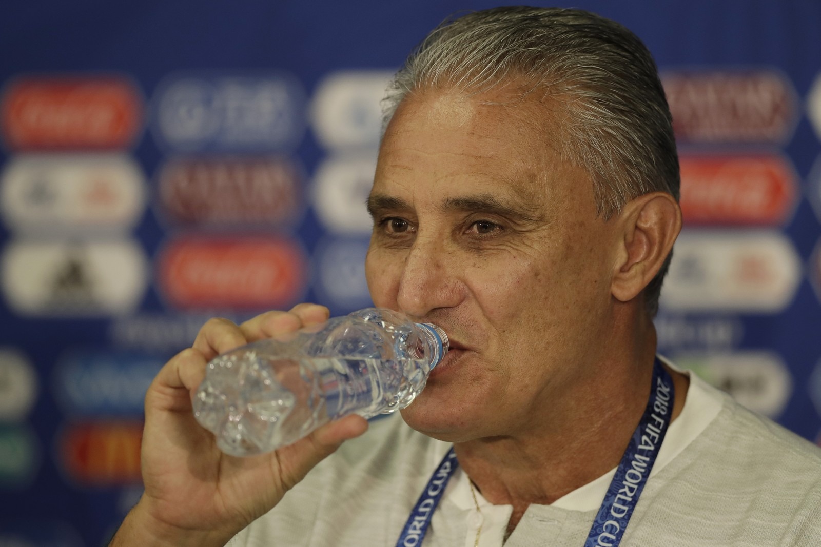 Tite lembra choro na estreia pela Seleção e confirma equipe titular: "É a mesma" André Mourão / Mowa Press