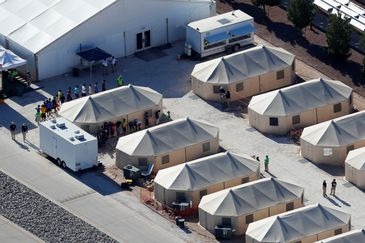 Temer se dispõe a mandar buscar crianças brasileiras retidas nos EUA (Mike Blake/Reuters/Direitos Reservados)