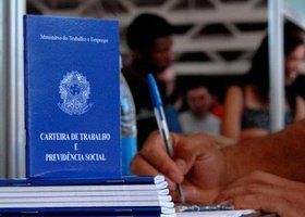 Sobram vagas na construção civil e no comércio, segundo a Funsat