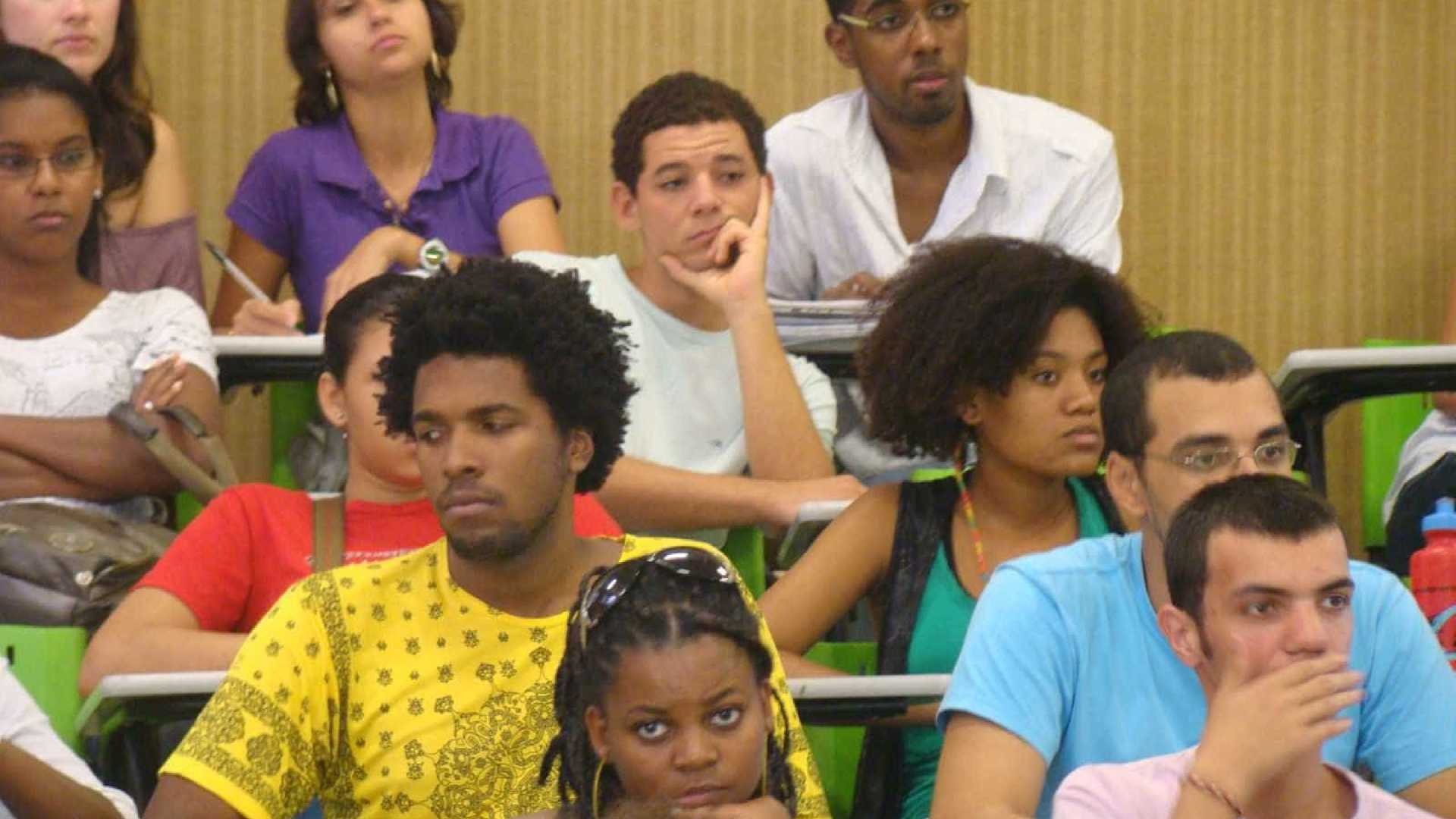 Refugiados ganham bolsas para cursar universidade no Brasil