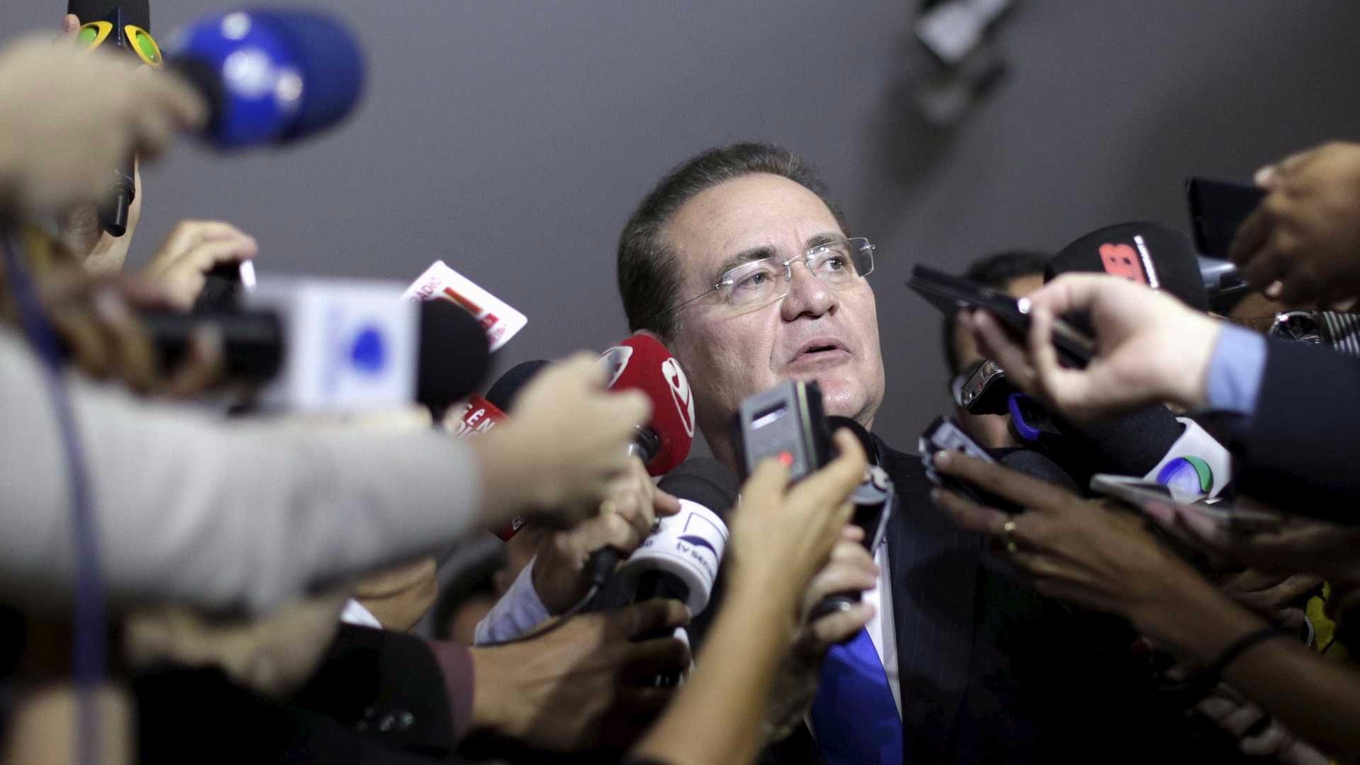 'Insistência' em tirar Lula de eleição ajuda Bolsonaro, diz Renan