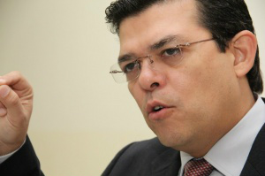 Prefeito investiga se houve “armação” no tapa-buracos fantasma