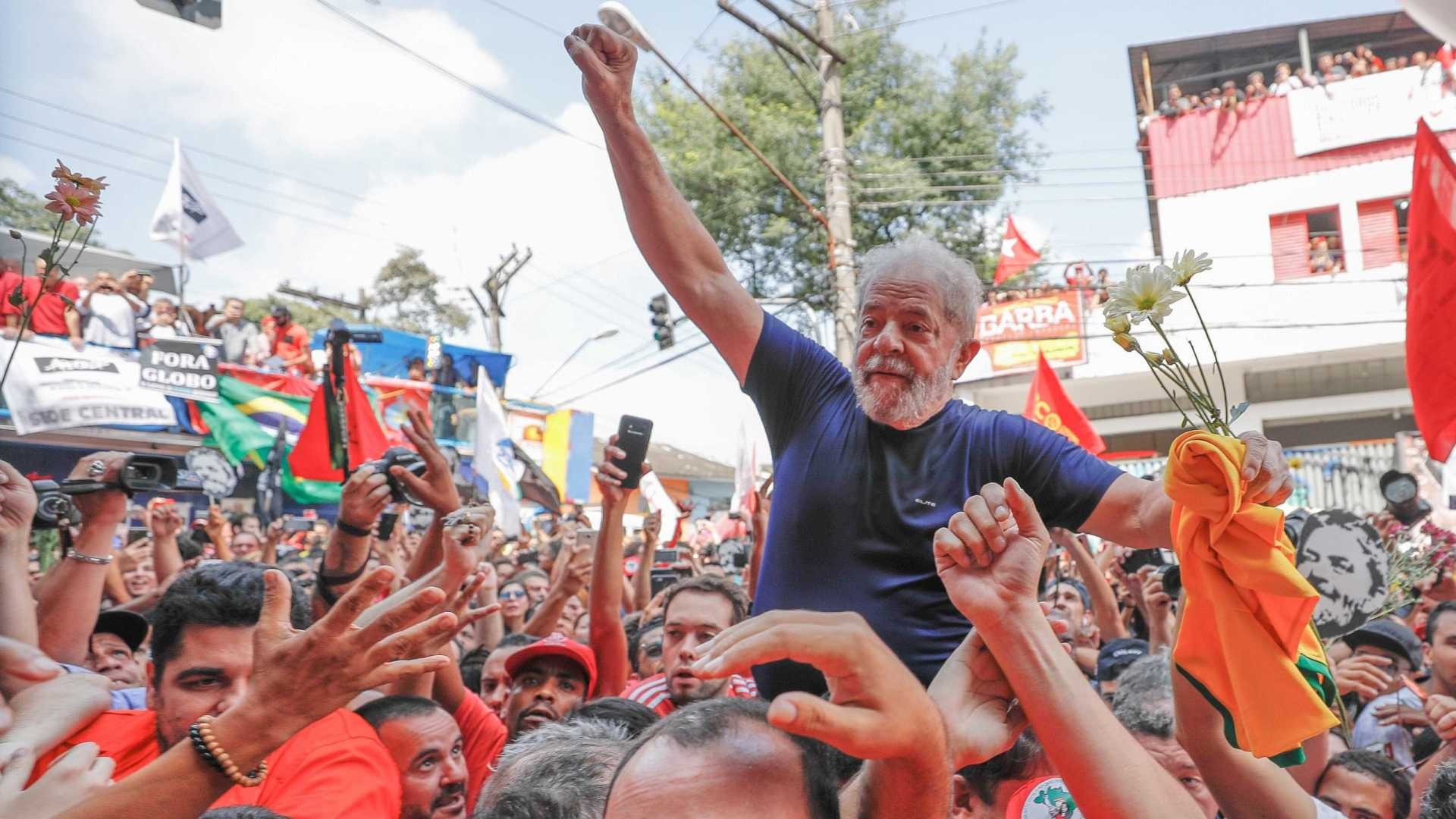 Com R$ 360 mil em doações, Lula lidera ranking de vaquinha virtual Com R$ 360 mil em doações, Lula lidera ranking de vaquinha virtual