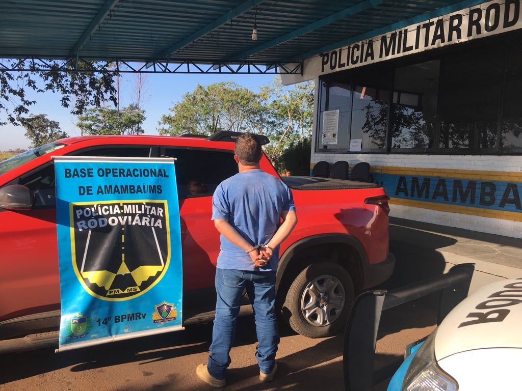 Polícia Rodoviária prende condutor com carro roubado Polícia Rodoviária prende condutor com carro roubado