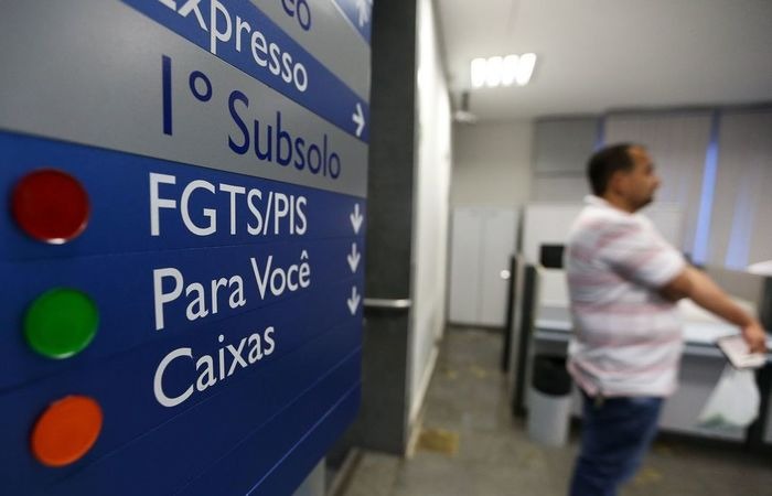 Correntistas da Caixa têm até hoje para autorizar saques do FGTS na quarta Correntistas da Caixa têm até hoje para autorizar saques do FGTS na quarta