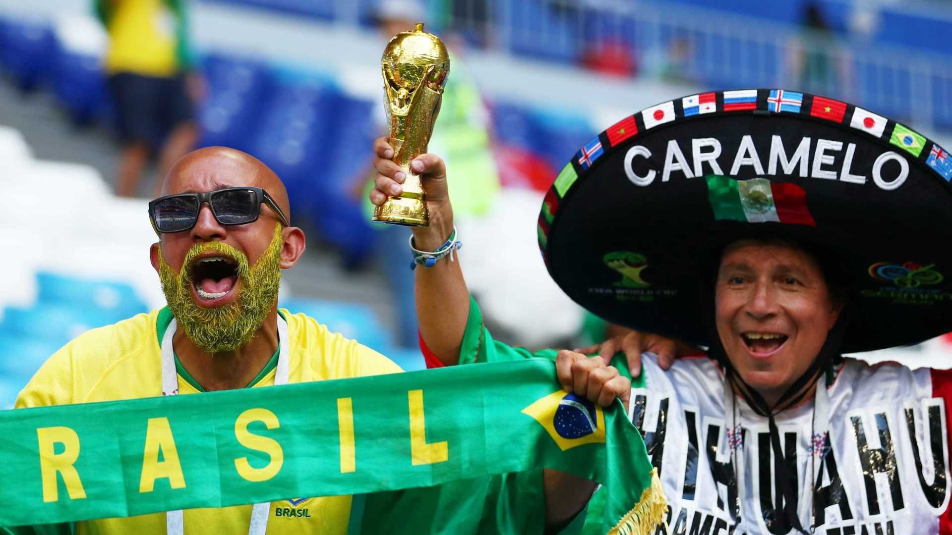 Brasileiros e mexicanos lotam estádio para jogo decisivo na Copa; fotos Brasileiros e mexicanos lotam estádio para jogo decisivo na Copa; fotos