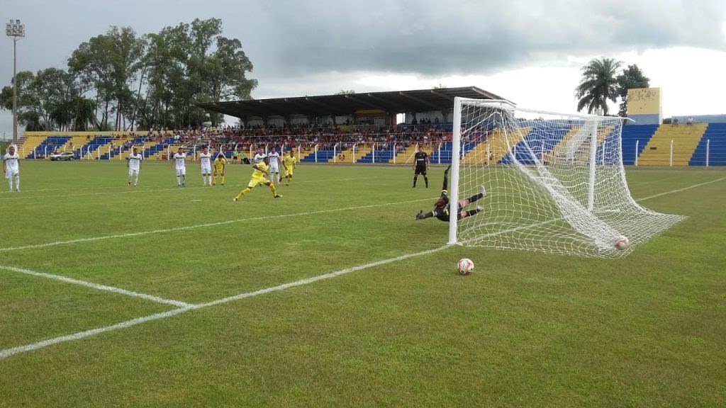 Empates predominam na rodada e Estadual de Futebol tem novo líder Costa Rica x Maracaju foi empolgante do começo ao fim. (Foto: Alaércio Guimarães)