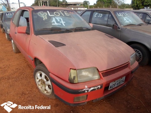 Para evitar sucateamento, projeto de Fábio Trad prevê prazo para venda de veículos apreendidos pela Receita