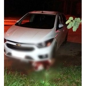 Uma das vítimas, além de baleada, foi atropelada. Diário Corumbaense