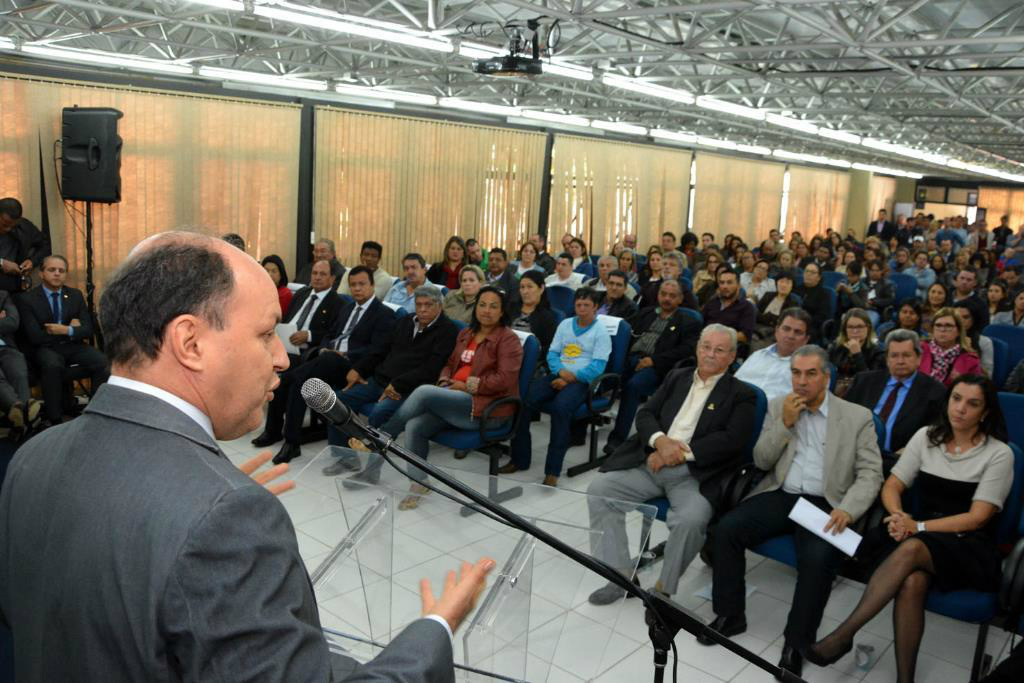 Deputado Junior Mochi durante o evento (Foto/Roberto Higa)