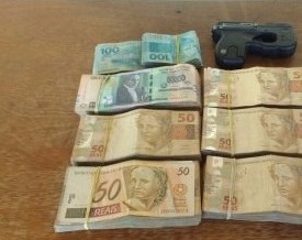 PRE prende homem com arma de fogo, munições, reais e guaranis PRE/Divulgação