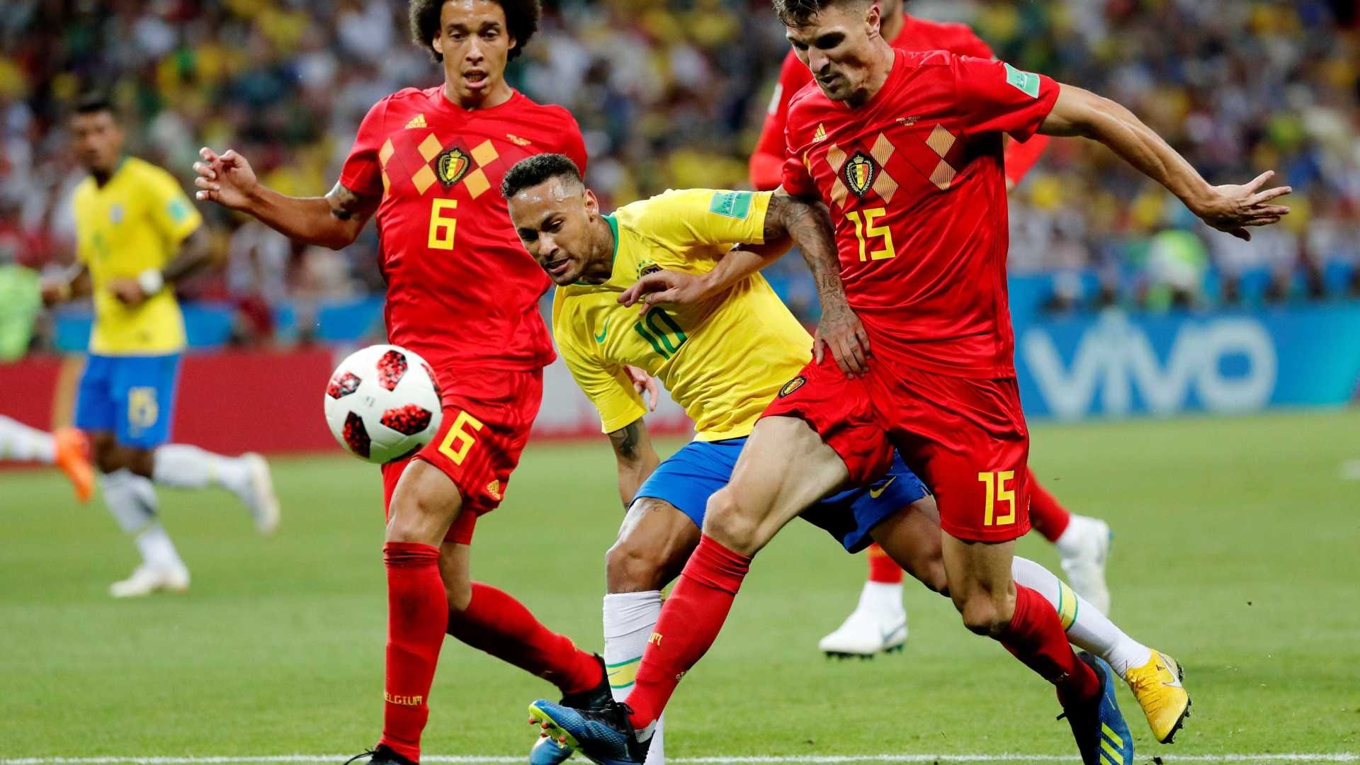 GOOOOOOOOOL! Renato Augusto diminui para o Brasil REUTERS/Toru Hanai