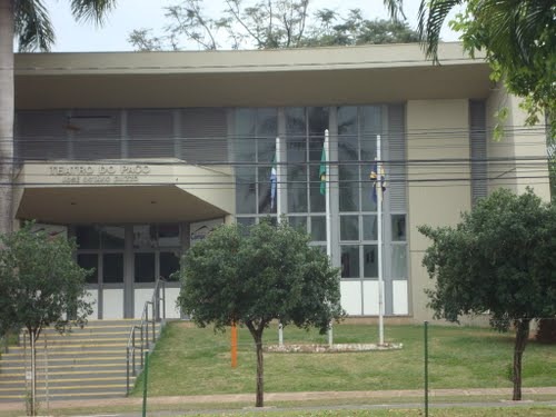 Fechado por 28 anos, Teatro Municipal de Campo Grande será reformado