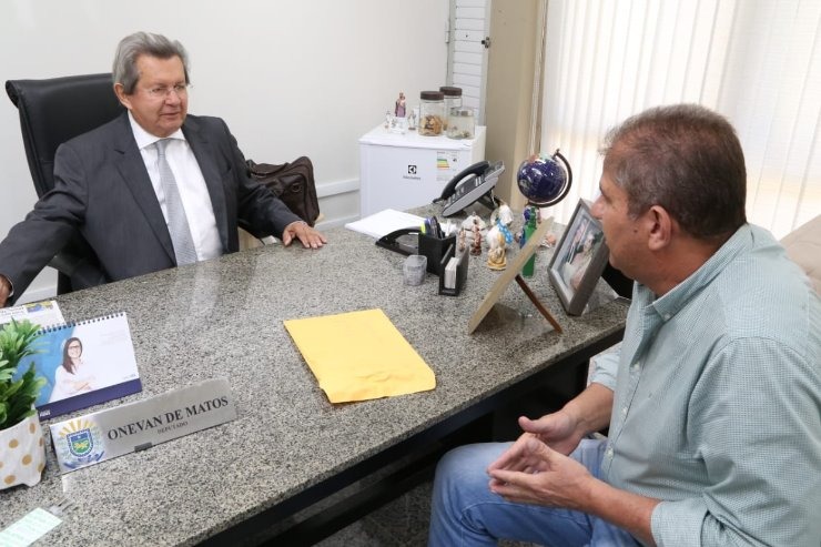 Emenda de Onevan assegura van para Saúde de Novo Horizonte do Sul Município vai adquirir veículo de 19 lugares para transporte de pacientes. Victor Chileno