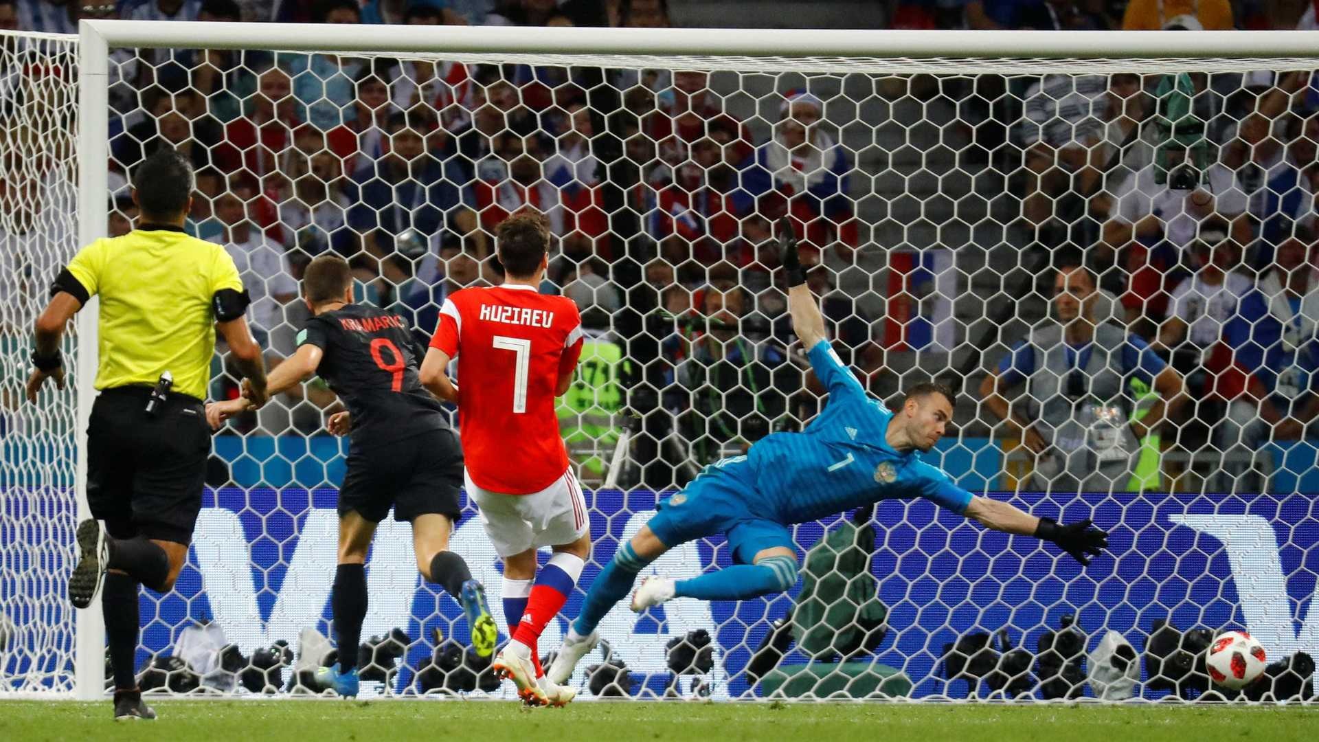 Croácia e Rússia empatam em 1 a 1 e jogo vai para prorrogação REUTERS/Kai Pfaffenbach
