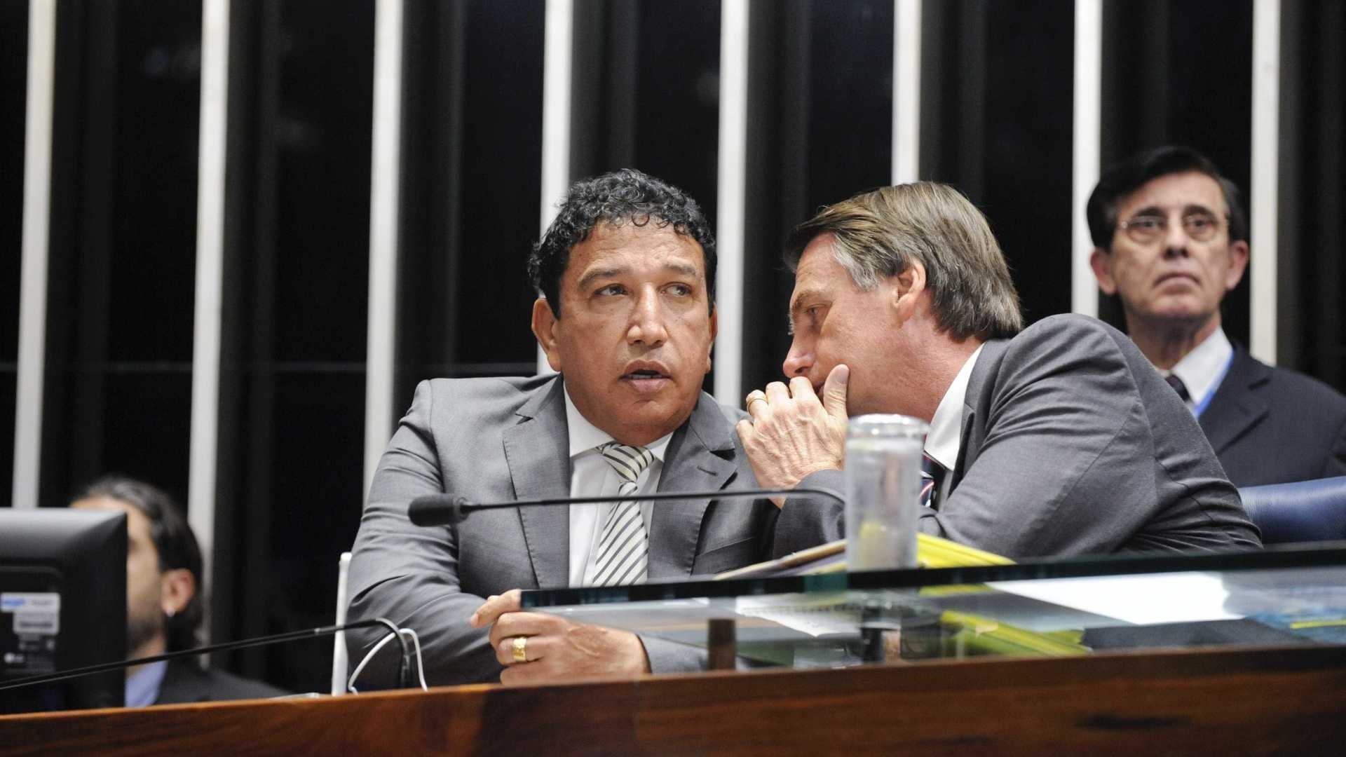 'Meu noivo chama-se Magno Malta', diz Bolsonaro Jonas Pereira/Agência Senado