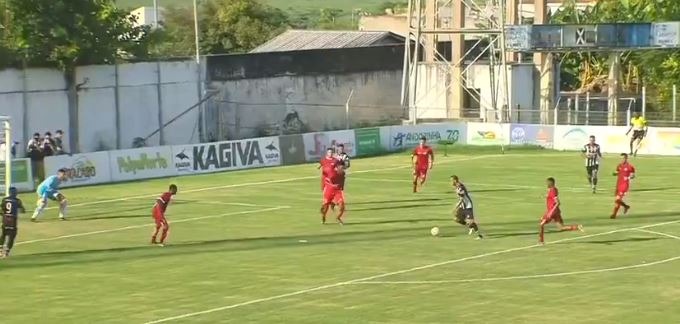 Comercial e Corumbaense empatam no Arthur Marinho