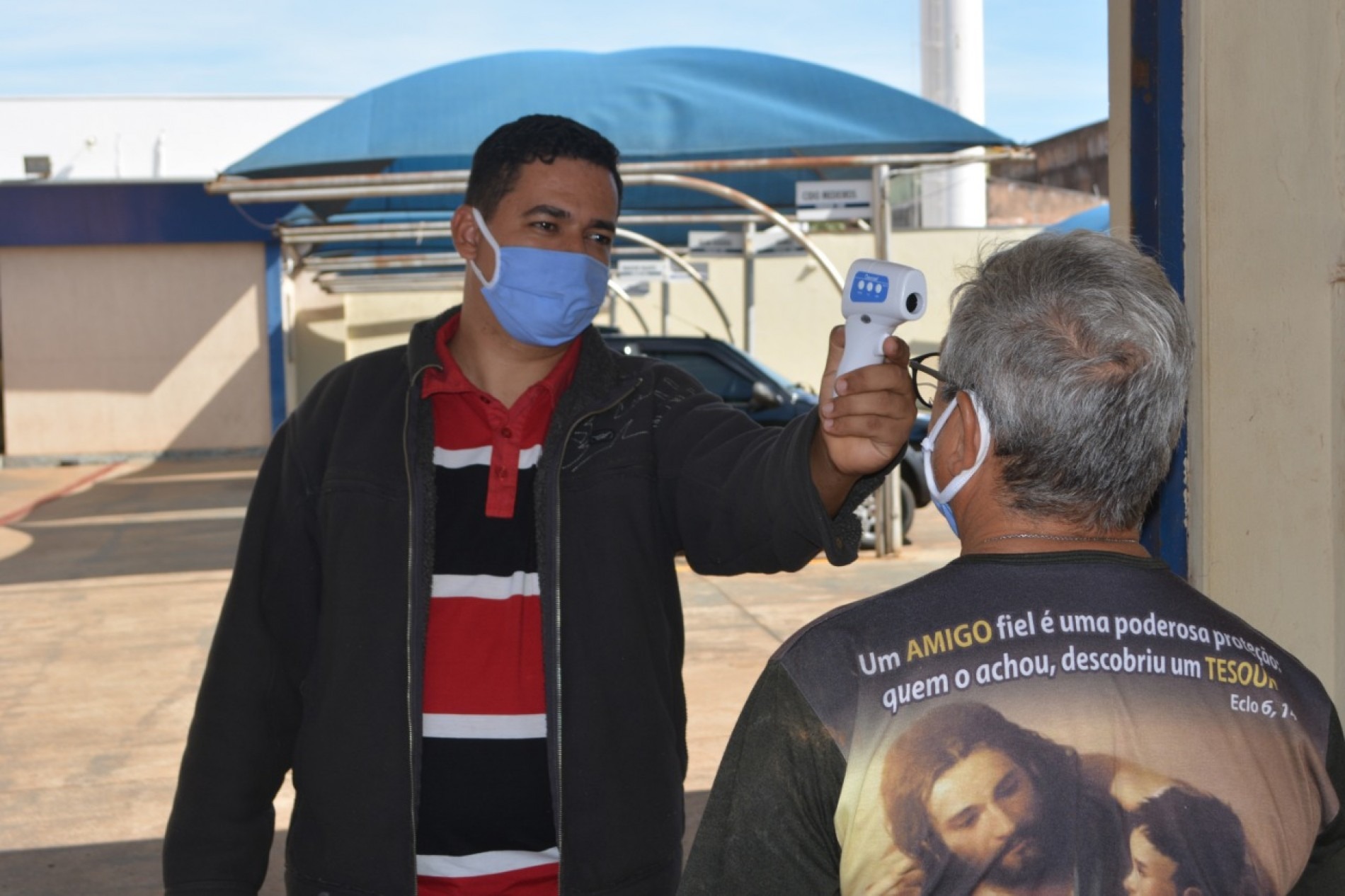Todos os servidores que adentrarem à Câmara terão sua temperatura corporal aferida