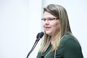Daniela Hall promove projeto " Saúde em Movimento"