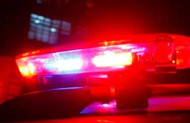 Adolescente é encontrado morto em pátio de escola Adolescente é encontrado morto em pátio de escola